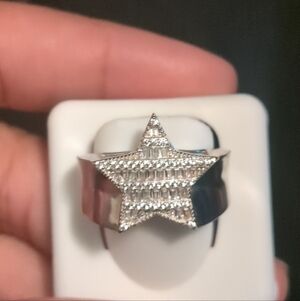 Sterling Silver CZ star Ring size 9